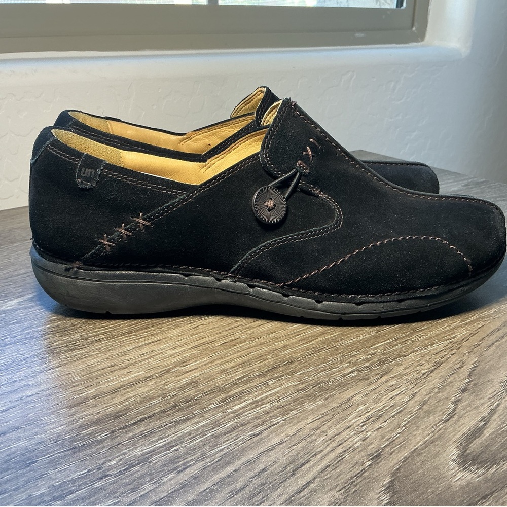Clarks Un Structured Black Suede Leather Upper Slip-on Women’s Size 10